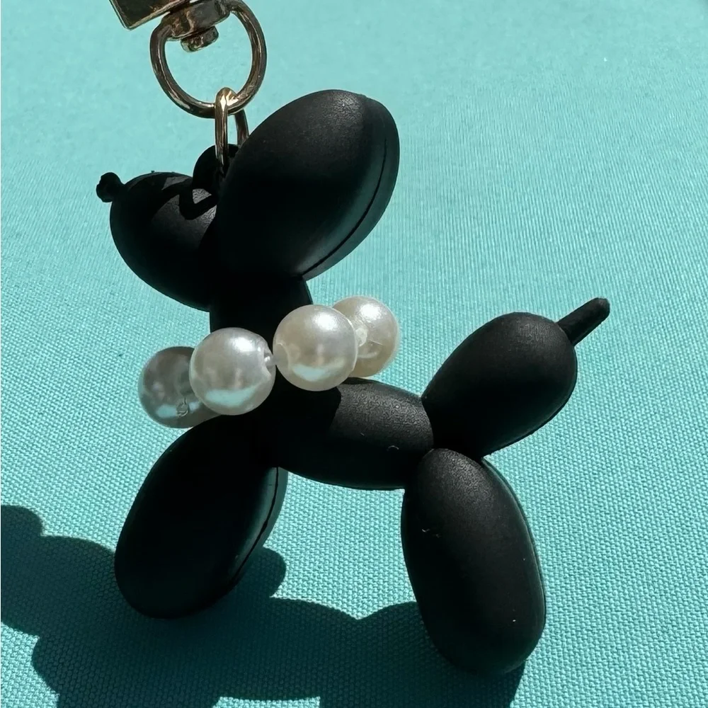 BAG CHARM Black Cartoon Balloon Puppy With Pearl Necklace - Picture 4 of 6